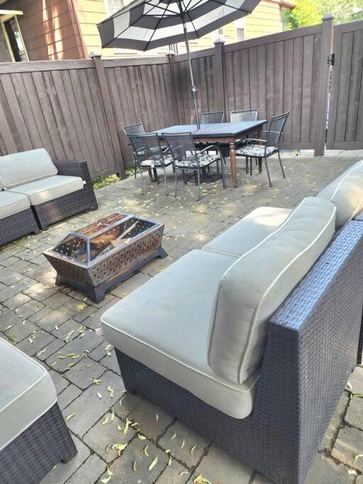 Charming And Comfortable! Medford Exteriör bild